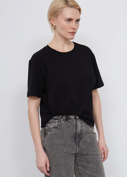 Футболка укороченная со сборкой женский, чёрный цвет