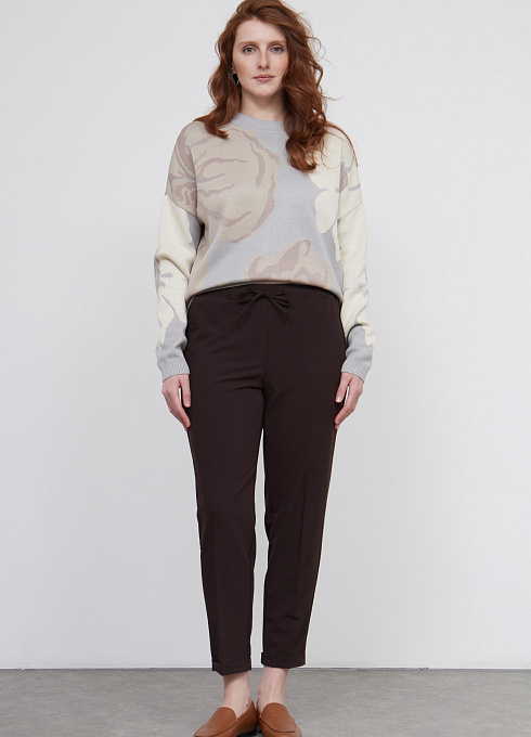 Брюки классические на резинке женские, цвет коричневый