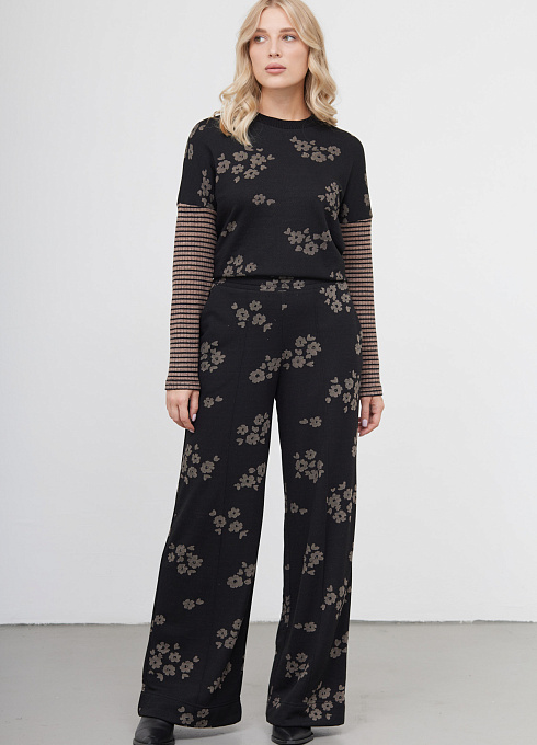 Брюки из мягкого трикотажа женские, цвет чёрный 