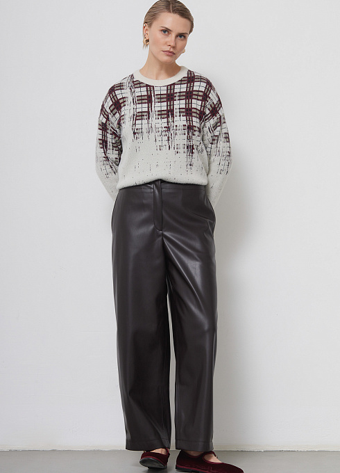 Брюки объемные из экокожи женские, цвет коричневый 